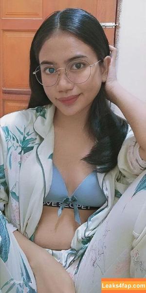 Hijab On photo #0017