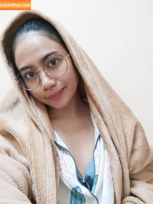 Hijab On photo #0019