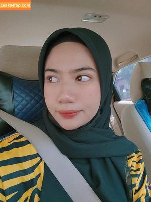 Hijab On photo #0023