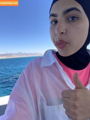 Hijab On photo #0028