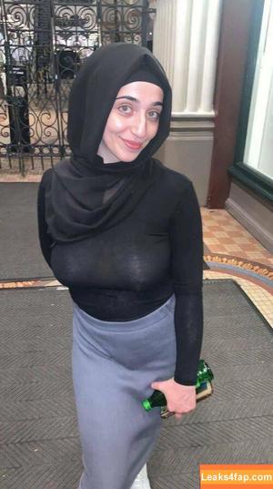 Hijab On photo #0035