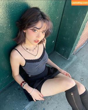 Hijab On photo #0050