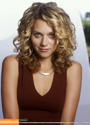 Hilarie Burton photo #0001