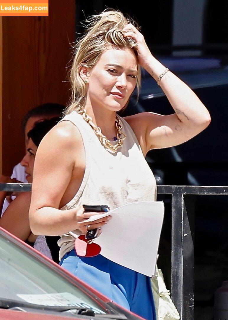 Hilary Duff / hilaryduff / kylanharv leaked photo photo #0897