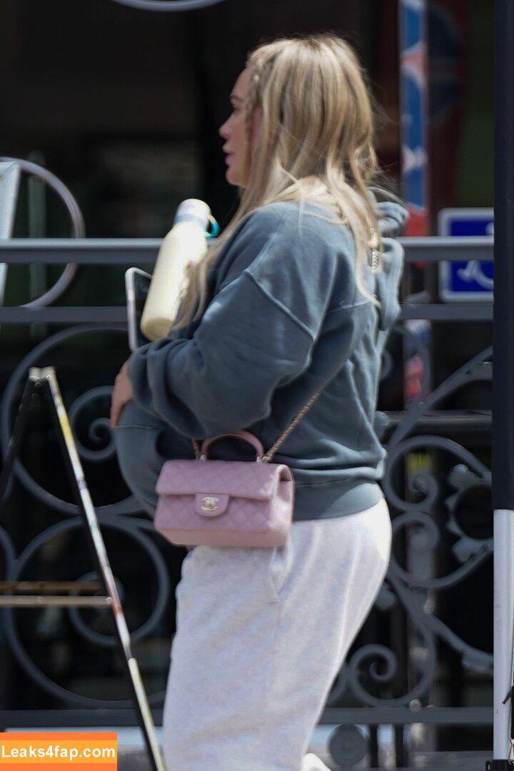 Hilary Duff / hilaryduff / kylanharv leaked photo photo #0905