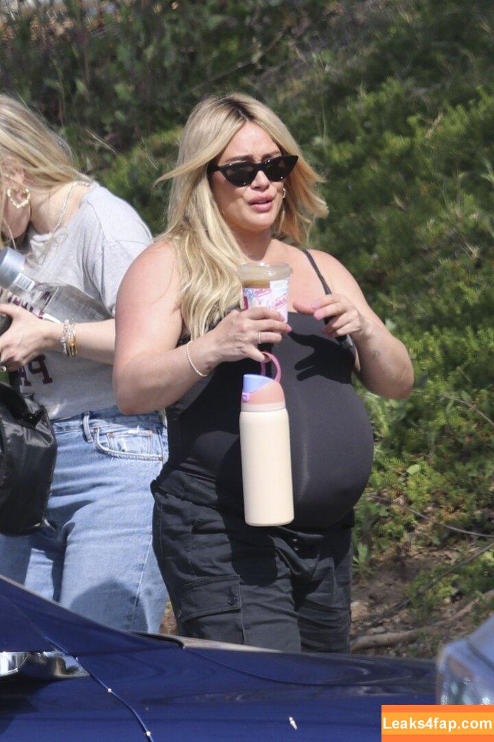 Hilary Duff / hilaryduff / kylanharv leaked photo photo #0910