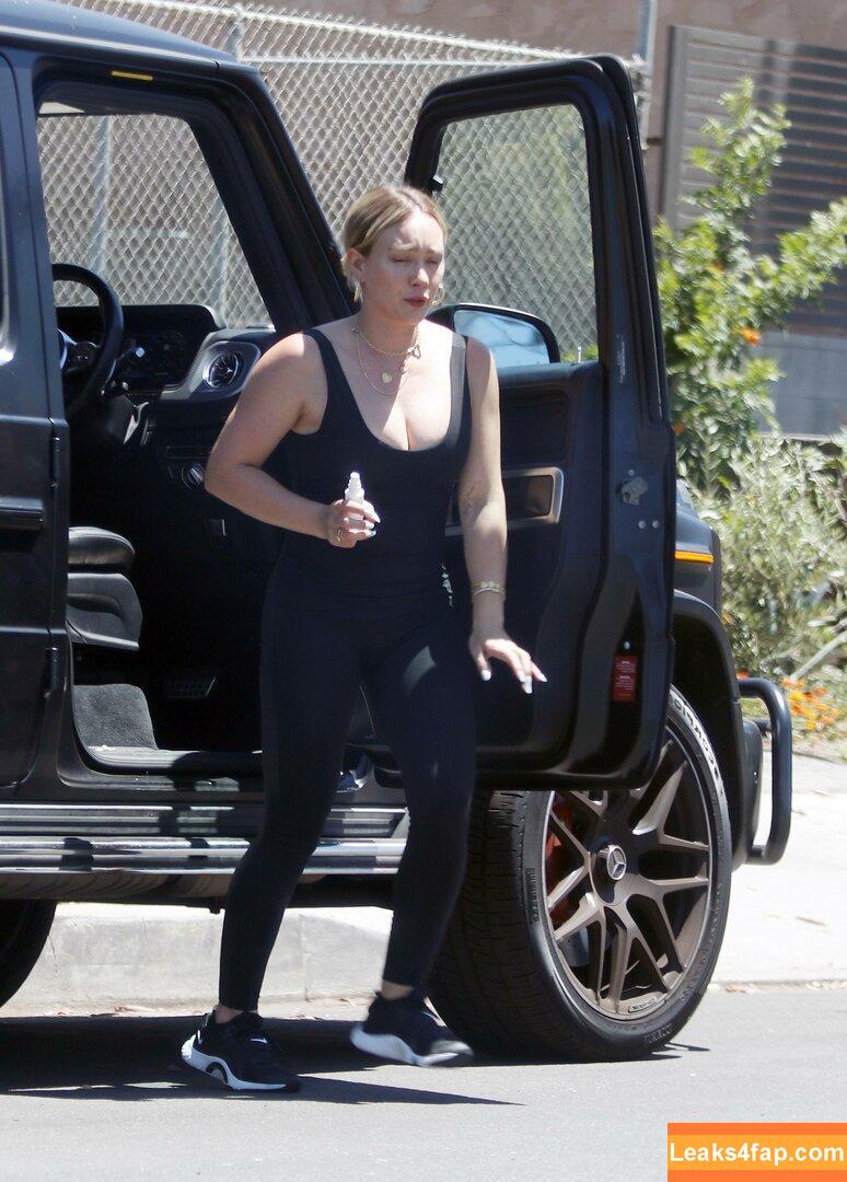 Hilary Duff / hilaryduff / kylanharv leaked photo photo #0931