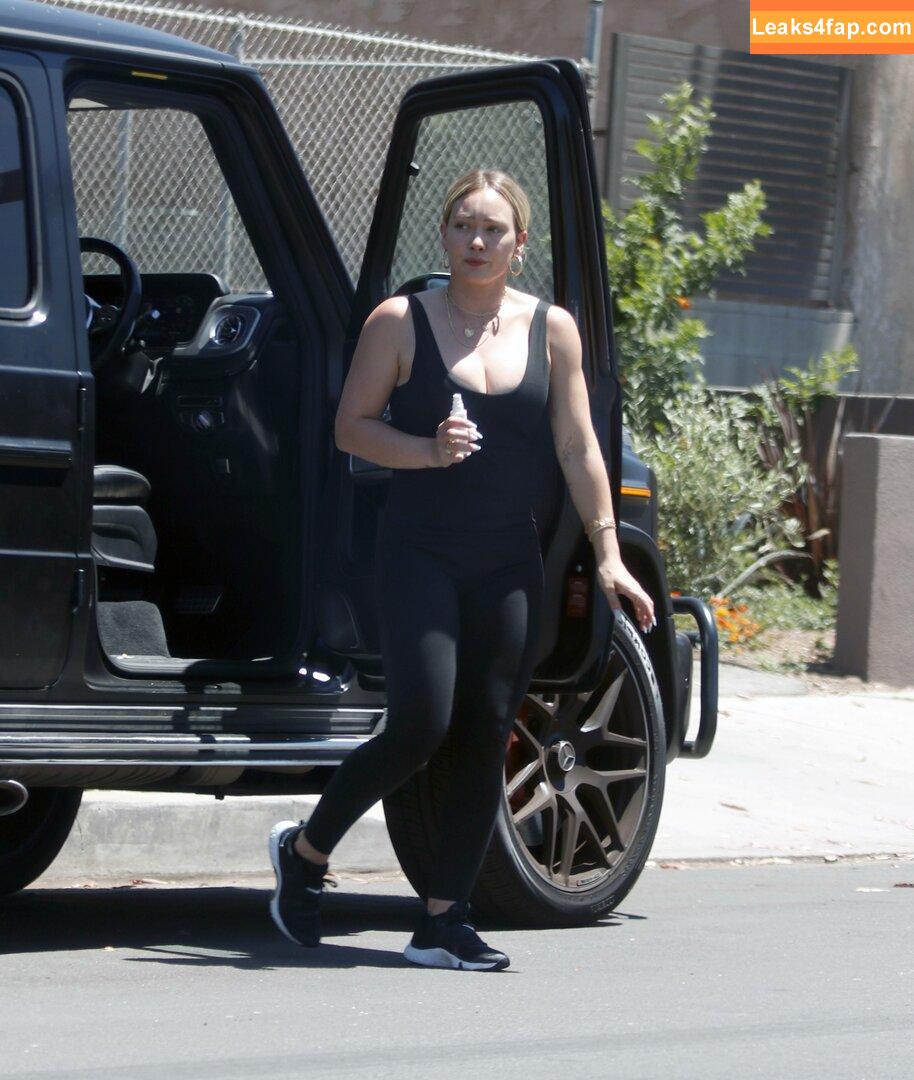 Hilary Duff / hilaryduff / kylanharv leaked photo photo #0932