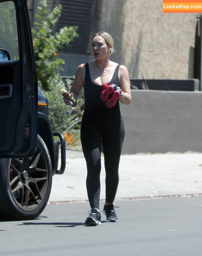 Hilary Duff / hilaryduff / kylanharv leaked photo photo #0933