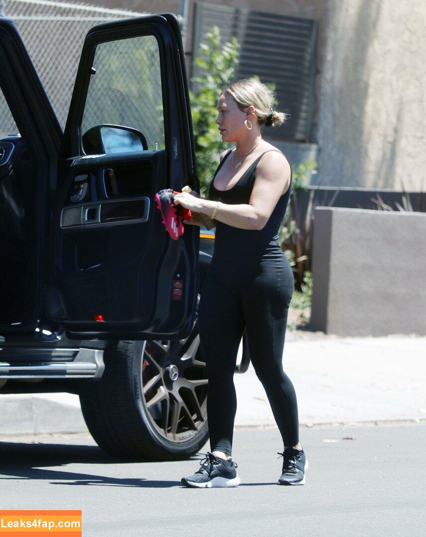Hilary Duff / hilaryduff / kylanharv слитое фото фото #0934