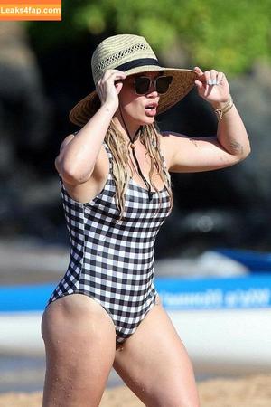 Hilary Duff photo #0065