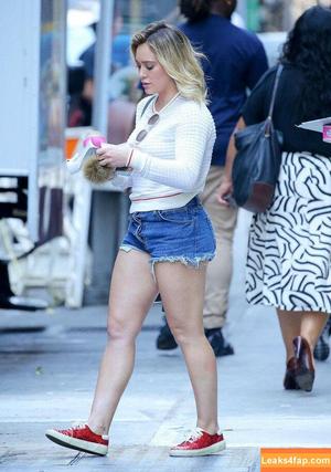 Hilary Duff photo #0070