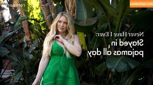 Hilary Duff photo #0129
