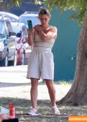 Hilary Duff photo #0288