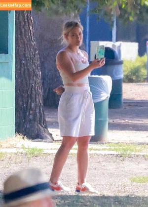 Hilary Duff photo #0311
