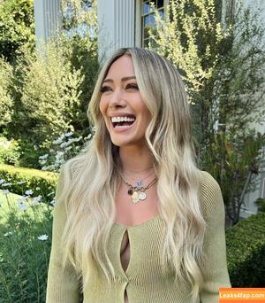 Hilary Duff photo #0316