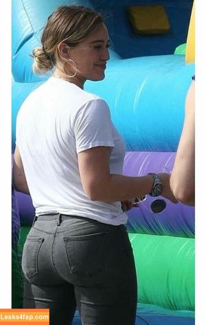 Hilary Duff photo #0329