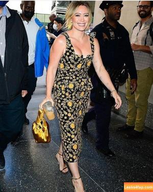 Hilary Duff photo #0348