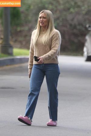 Hilary Duff photo #0379
