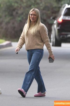 Hilary Duff photo #0381