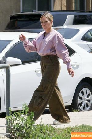 Hilary Duff photo #0559