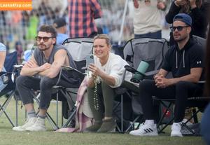 Hilary Duff photo #0571
