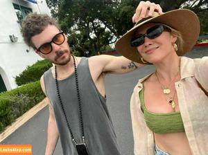 Hilary Duff photo #0578