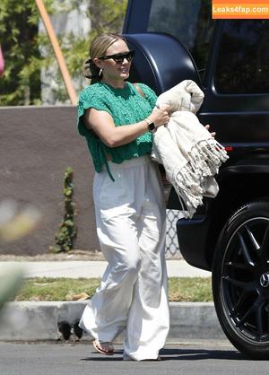 Hilary Duff photo #0591