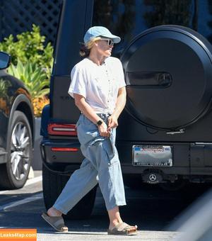 Hilary Duff photo #0598