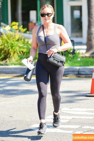 Hilary Duff photo #0605