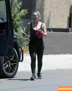 Hilary Duff photo #0624