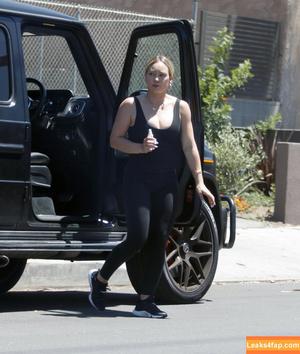 Hilary Duff photo #0636