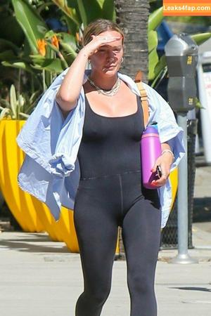 Hilary Duff photo #0650