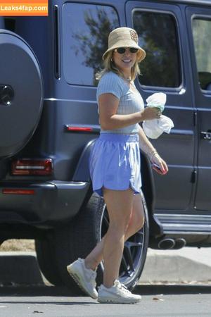 Hilary Duff photo #0660
