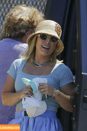 Hilary Duff photo #0665