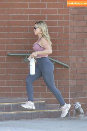 Hilary Duff photo #0688