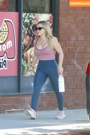 Hilary Duff photo #0692