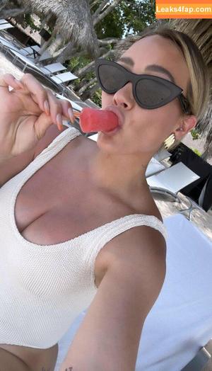 Hilary Duff photo #0736