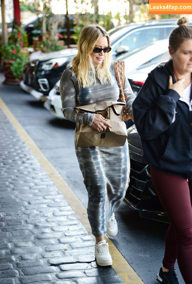 Hilary Duff / hilaryduff / kylanharv слитое фото фото #1025