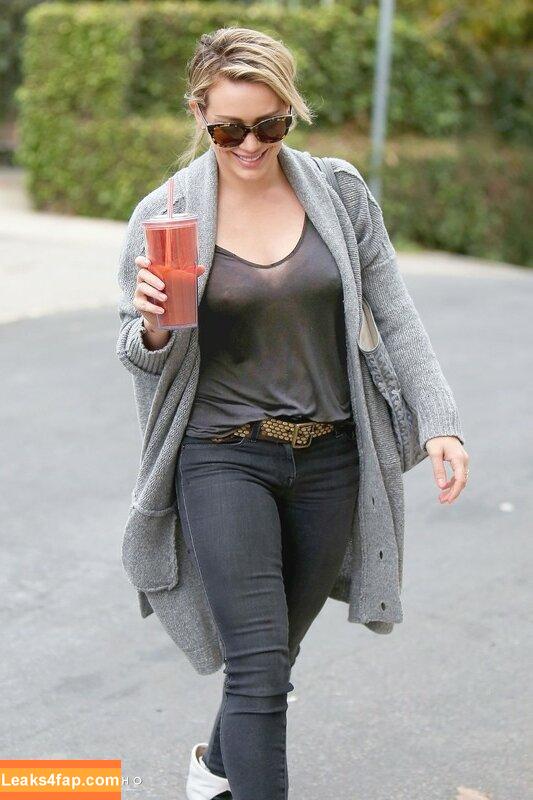 Hilary Duff / hilaryduff / kylanharv leaked photo photo #1041