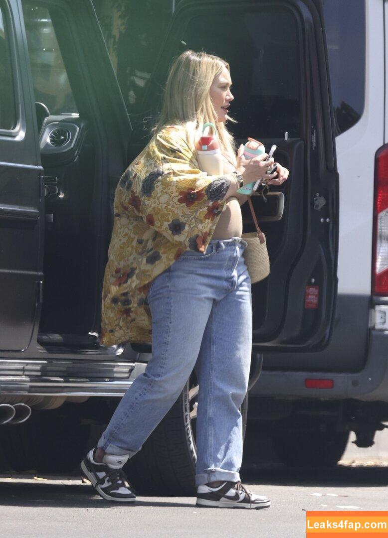 Hilary Duff / hilaryduff / kylanharv leaked photo photo #1048