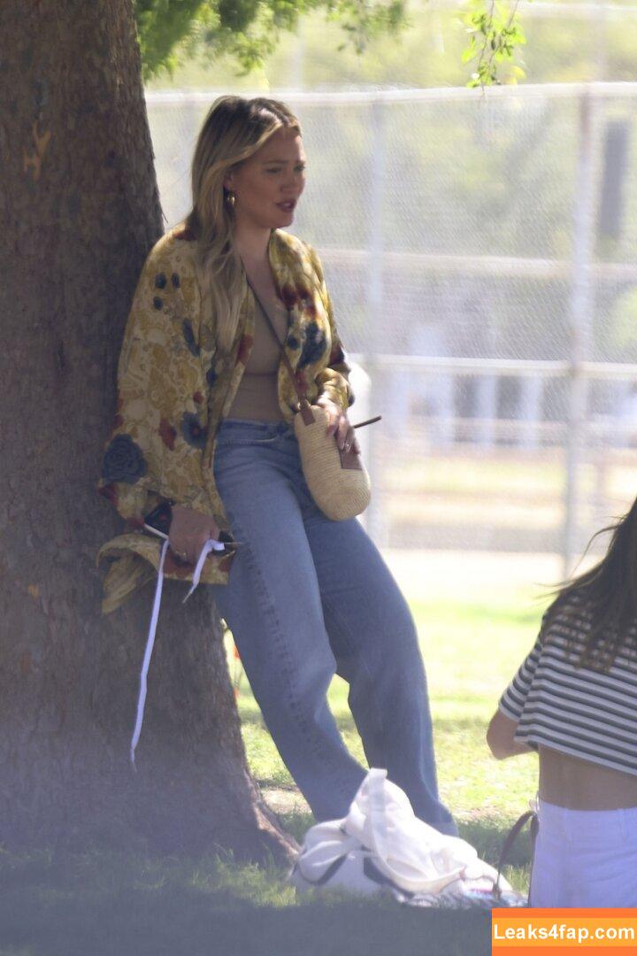 Hilary Duff / hilaryduff / kylanharv leaked photo photo #1049