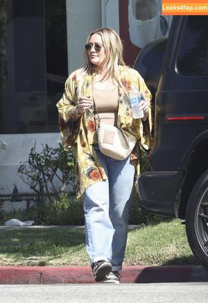 Hilary Duff photo #1050