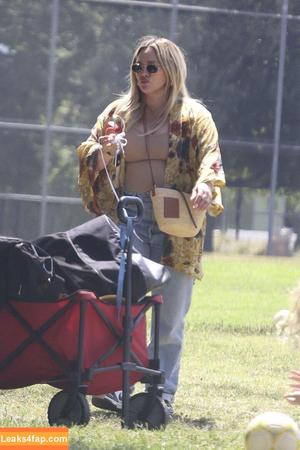 Hilary Duff photo #1054