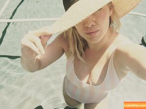 Hilary Duff photo #1080