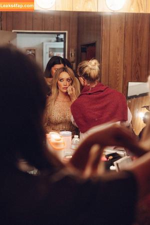 Hilary Duff photo #1212