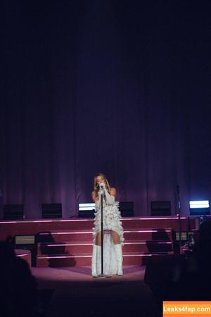 Hilary Duff photo #1290