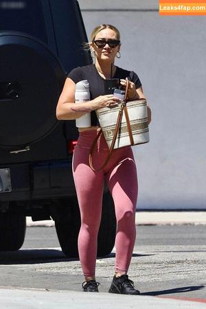 Hillary Duff фото #0338