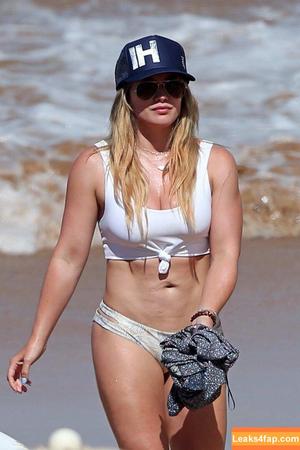 Hillary Duff photo #0455