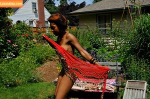 HippieGoddess photo #0046